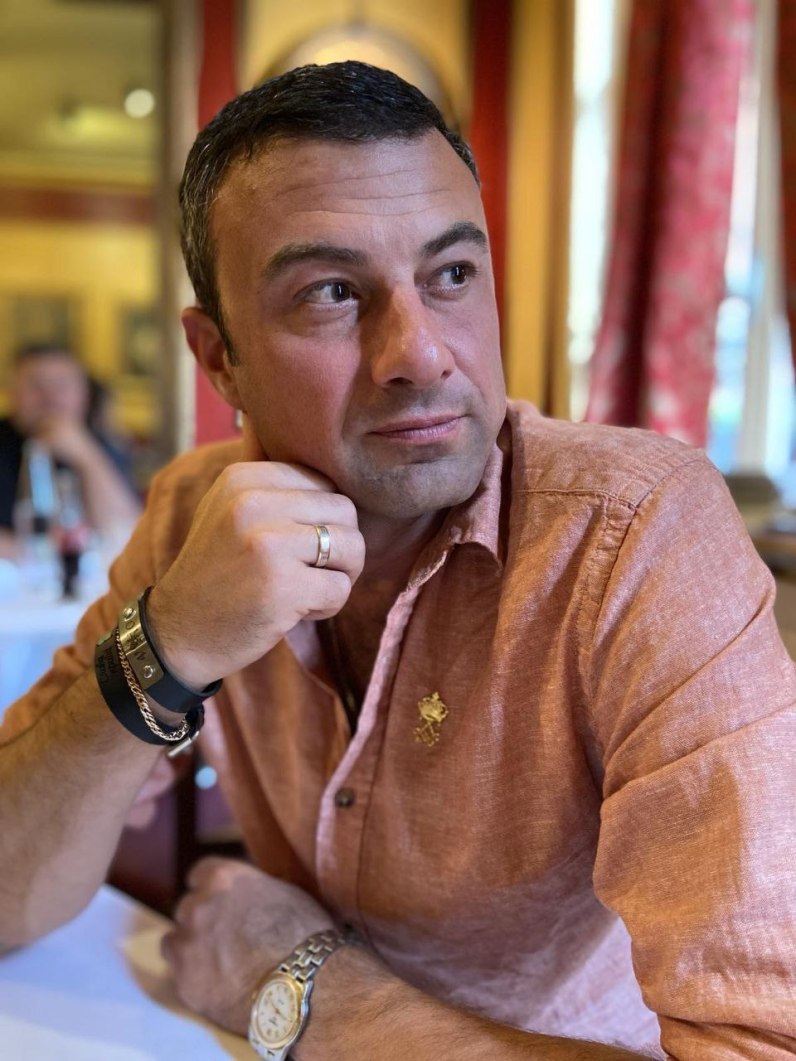 Relationship and sexuality coach